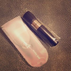 Mary Kay mineral foundation brush